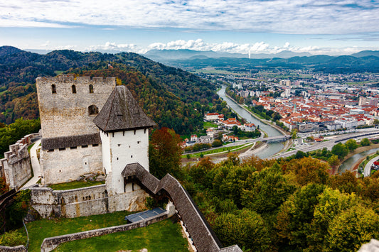 Panoramski let: Celje in Kozjansko hribovje